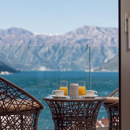 Bonintro Lux Apartment Kotor Exteriör bild