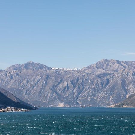 Bonintro Lux Apartment Kotor Exteriör bild