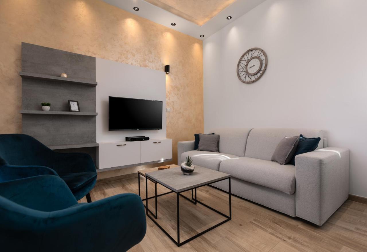 Bonintro Lux Apartment Kotor Exteriör bild