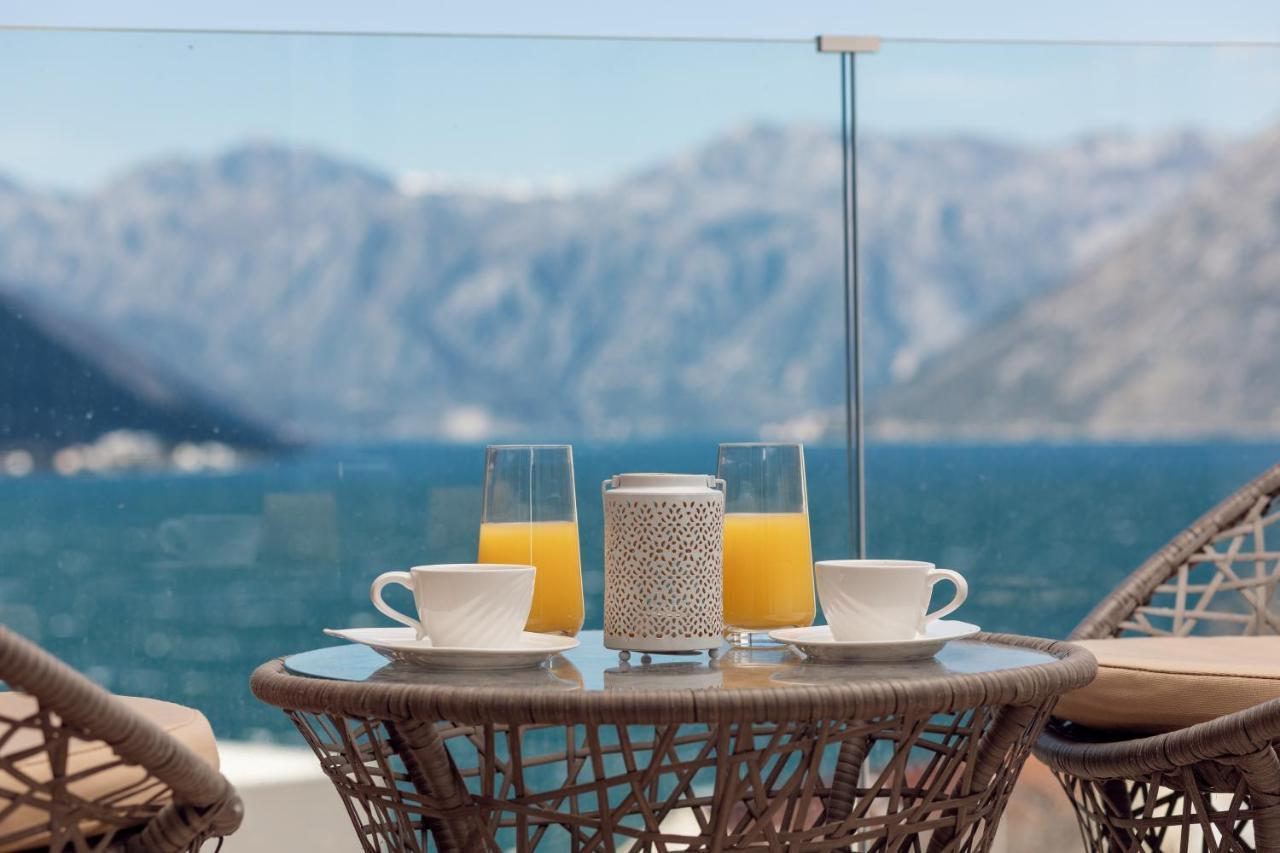Bonintro Lux Apartment Kotor Exteriör bild