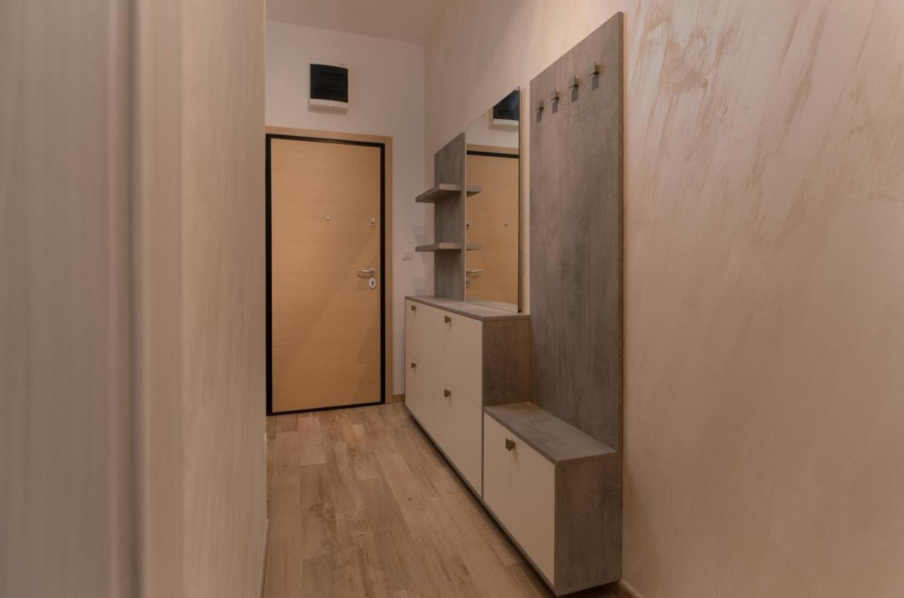 Bonintro Lux Apartment Kotor Exteriör bild
