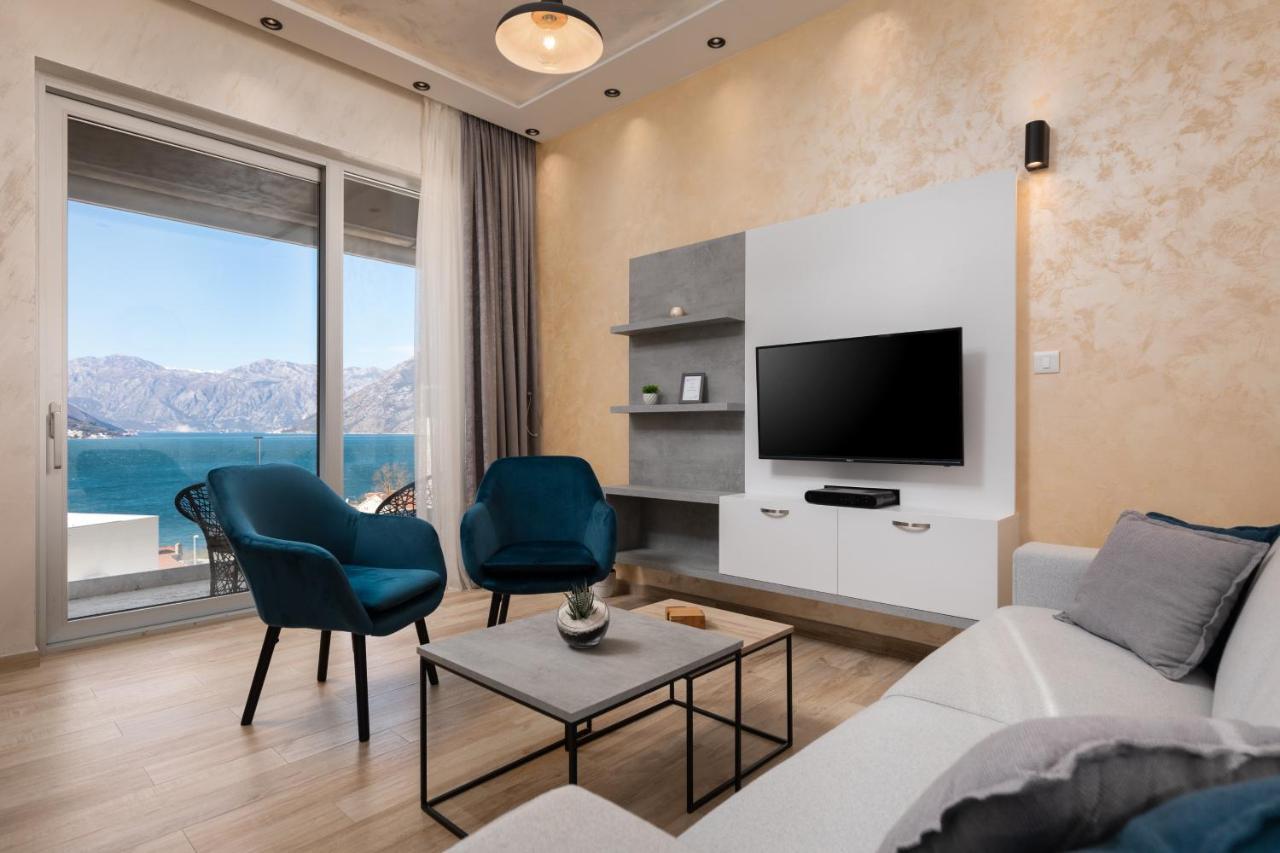 Bonintro Lux Apartment Kotor Exteriör bild